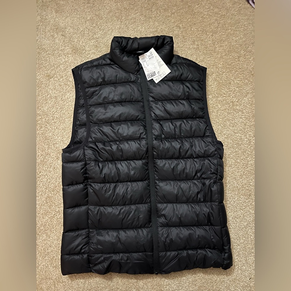 H&M men’s black vest size small